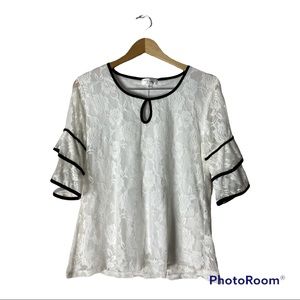 Eve & Maddie White and Black Lace Top Size M